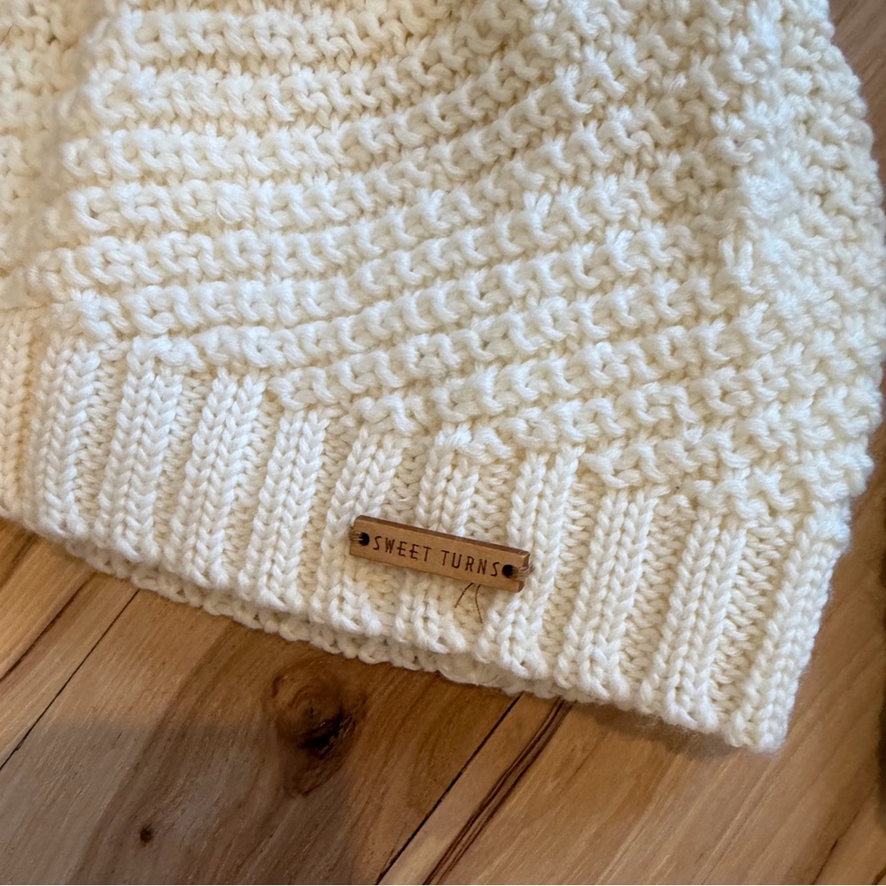 Sweet Turns Emerson Beanie! oatmeal color! NWOT! - Picture 2 of 4